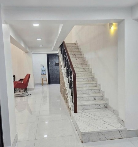 Cho thuê nhà đường Nguyễn Văn Nguyễn Quận 1