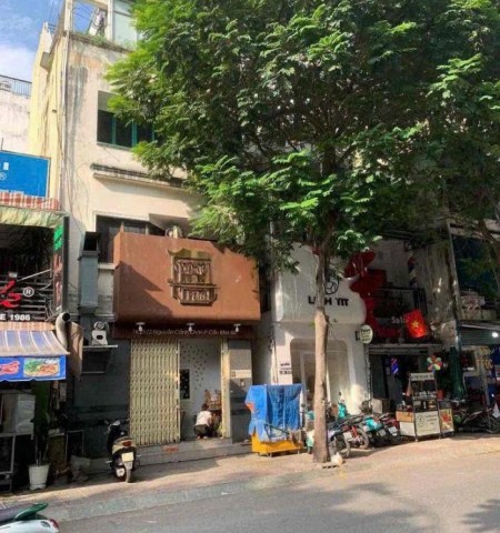 Cho thuê nhà đường Nguyễn Cảnh Chân quận 1