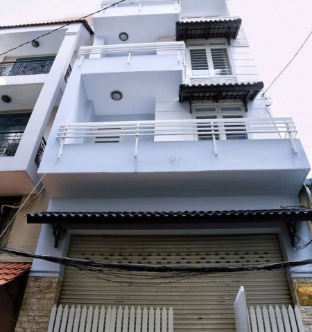 Cho thuê nhà nguyên căn đường Trần Hưng Đạo Quận 1
