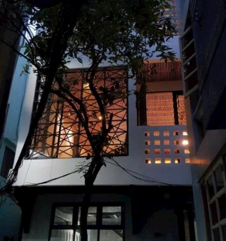 Cho thuê nhà đường Nguyễn Văn Nguyễn Quận 1