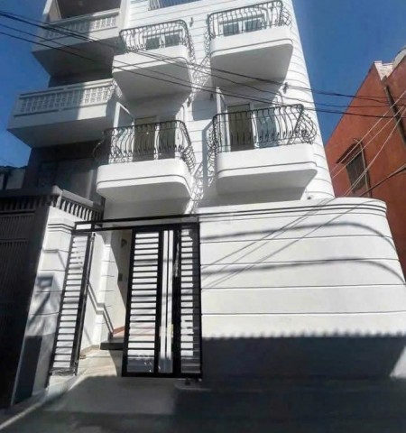Cho thuê nhà đường Cách Mạng Tháng 8 Quận 10