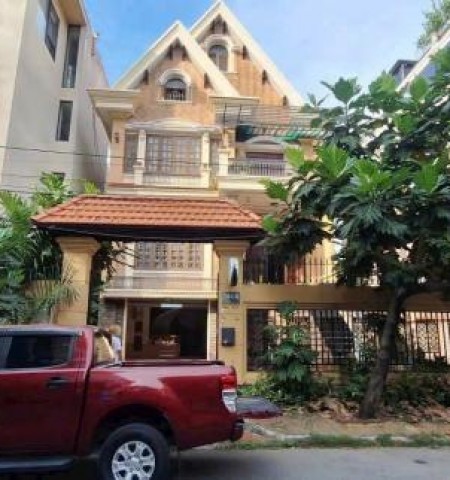 Cho thuê nhà đường Nguyễn Văn Hưởng P. Thảo Điền Quận 2