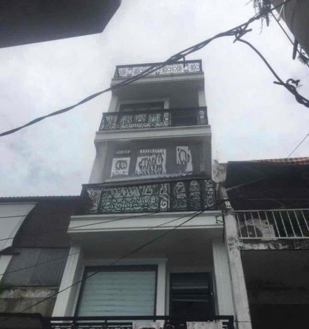 Cho thuê nhà đường Trường Sa quận 3
