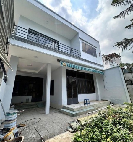 Cho thuê nhà hẻm lớn đường Dương Quảng Hàm quận Gò Vấp