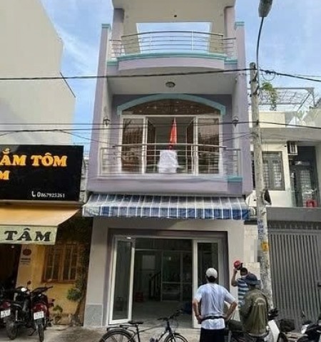 Cho thuê nhà hẻm xe hơi quận Gò Vấp đường Dương Quảng Hàm