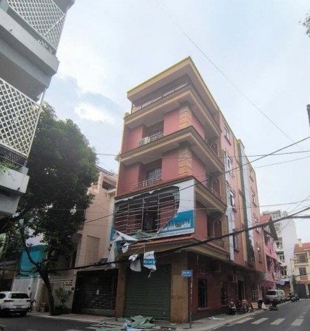 Cho thuê nhà hẻm lớn góc 2 mặt tiền đường Cộng Hoà quận Tân Bình