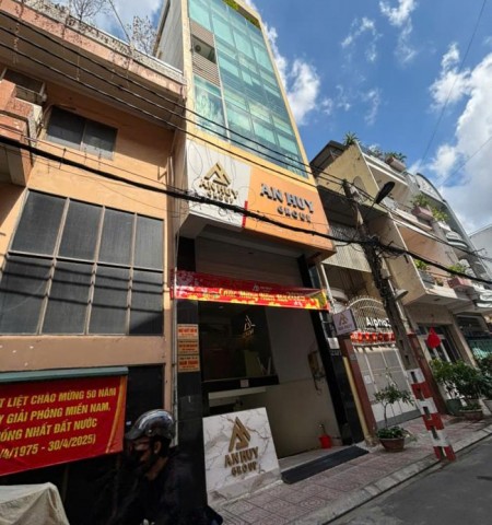 Cho thuê nhà quận Tân Bình, nhà nguyên căn đường Cộng Hòa