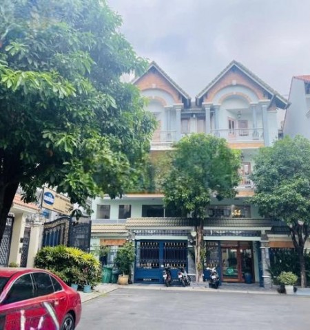 Cho thuê nhà đường Phổ Quang quận Tân Bình