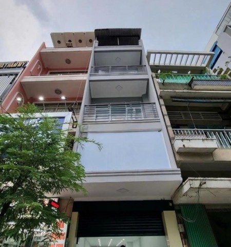Cho thuê nhà mặt tiền đường Đề Thám, nhà chính chủ quận 1