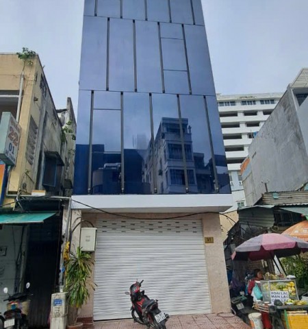 Cho thuê nhà mặt tiền đường Đề Thám, nhà nguyên căn Quận 1