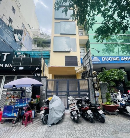 Cho thuê nhà mặt tiền đường Điện Biên Phủ Quận 1
