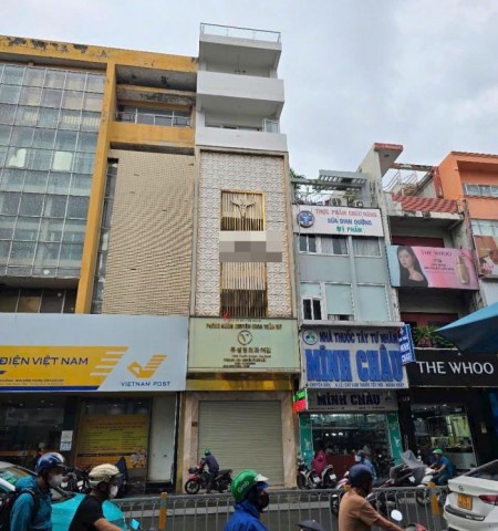 Cho thuê nhà mặt tiền đường Hai Bà Trưng Quận 1