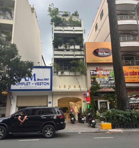 Cho thuê nhà mặt tiền đường Lý Tự Trọng Quận 1