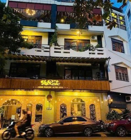 Cho thuê nhà mặt tiền đường Hoàng Sa Quận 1
