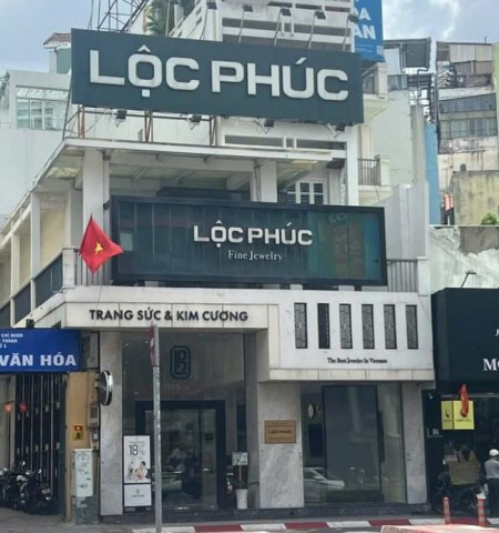 Cho thuê nhà mặt tiền 4Bis-6 Cách Mạng Tháng 8 Quận 1