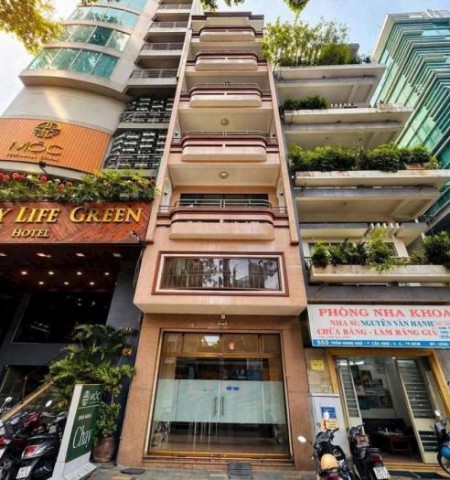 Cho thuê nhà mặt tiền 551 Trần Hưng Đạo Quận 1