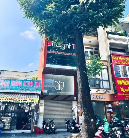 Cho thuê nhà mặt tiền 231 Trần Quang Khải Quận 1