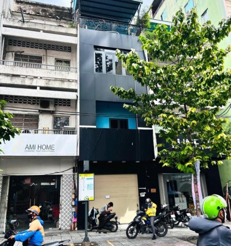Cho thuê nhà mặt tiền 26 Trần Quang Khải Quận 1