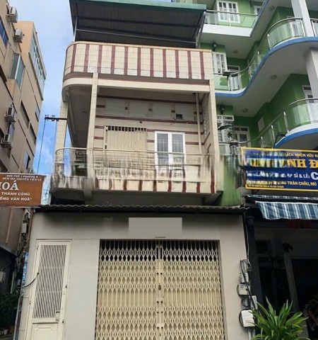 Cho thuê nhà mặt tiền đường Nguyễn Tiểu La quận 10