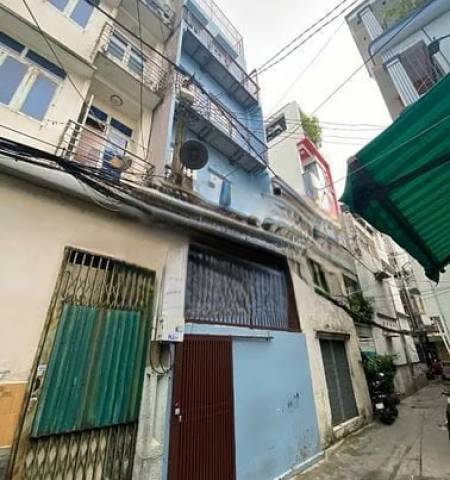 Cho thuê nhà mặt tiền đường Cách Mạng Tháng 8 Quận 10