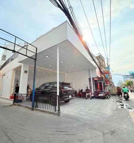 Cho thuê nhà mặt tiền đường Cách Mạng Tháng 8 Quận 10