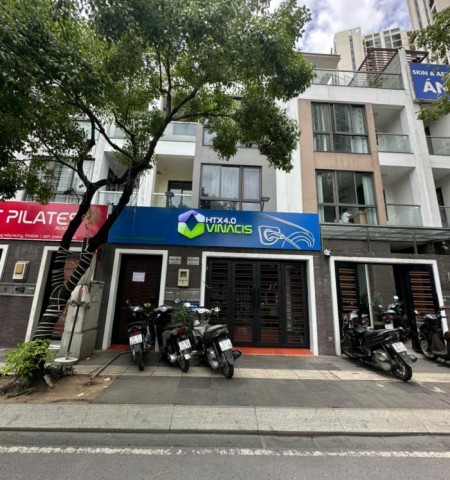 Cho thuê nhà mặt tiền đường số 4 khu Hà Đô Centrosa Quận 10