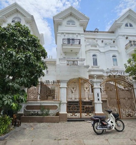 Cho thuê nhà mặt tiền 33 đường số 8 KDC GardenHill quận Gò Vấp