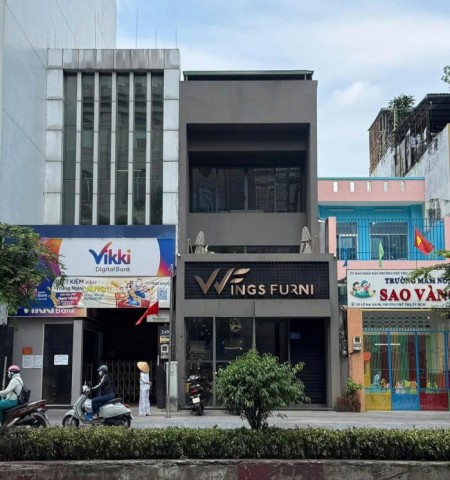 Cho thuê nhà mặt tiền đường Lê Đại Hành Quận 11