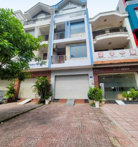 Cho thuê nhà mặt tiền 70 Nguyễn Quý Đức Quận 2