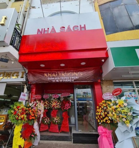 Cho thuê nhà mặt tiền đường Lê Văn Sỹ quận 3