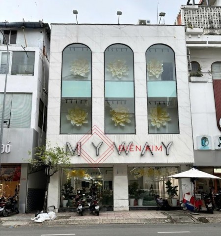 Cho thuê nhà mặt tiền đường Võ Văn Tần quận 3