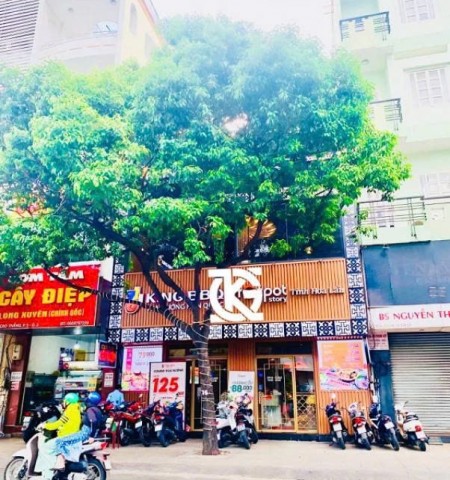 Cho thuê nhà mặt tiền đường Cao Thắng Quận 3