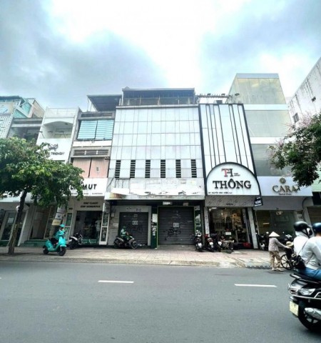 Cho thuê nhà mặt tiền đường Nguyễn Đình Chiểu Quận 3