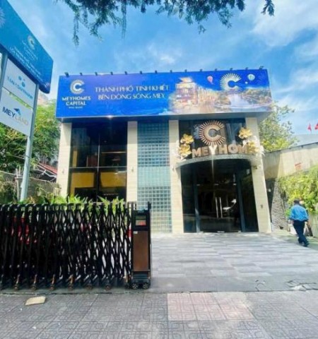 Cho thuê nhà mặt tiền 30 Võ Văn Tần Quận 3