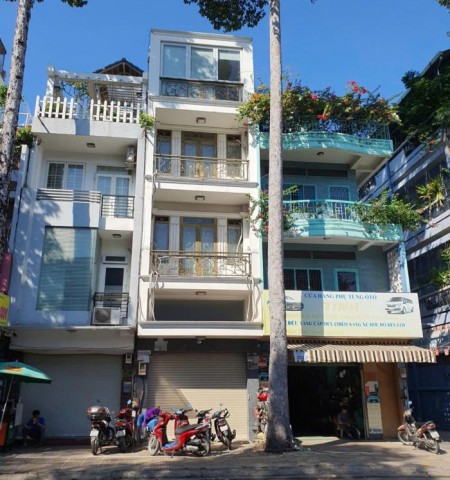 Cho thuê nhà mặt tiền 299 Trần Bình Trọng Quận 5