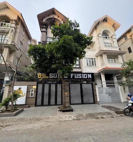 Cho thuê nhà mặt tiền đường số 8 P. Tân Hưng Quận 7