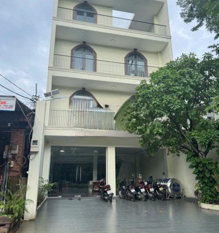 Cho thuê nhà mặt tiền đường Vành Đai Trong Quận Bình Tân