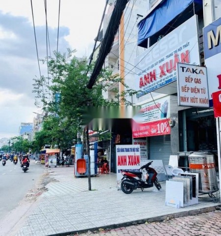 Cho thuê nhà mặt tiền đường Đinh Bộ Lĩnh