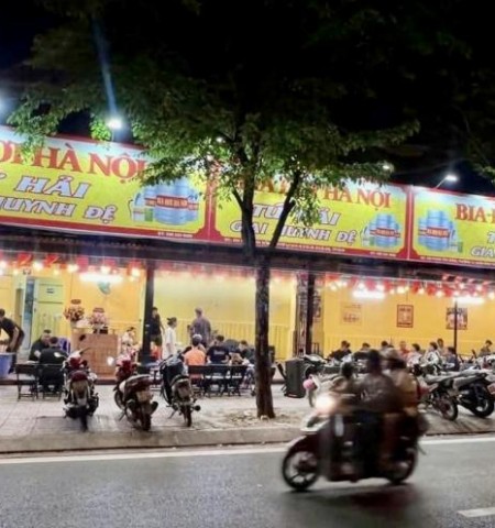 Cho thuê nhà mặt tiền đường Phạm Văn Đồng quận Bình Thạnh