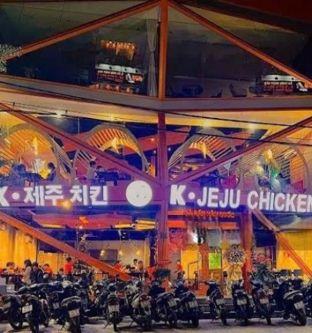 Cho thuê nhà mặt tiền nguyên căn quận Bình Thạnh đường Nguyễn Gia Trí