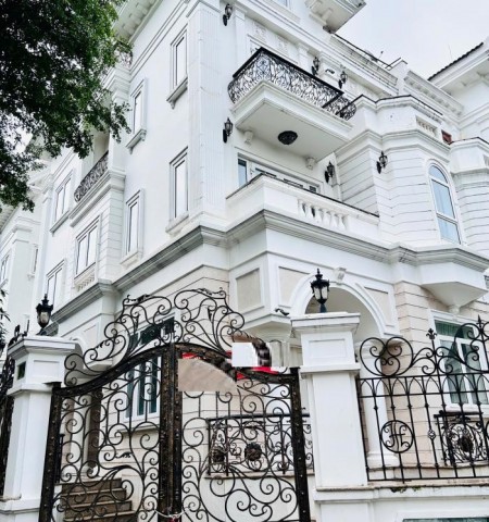 Cho thuê nhà mặt tiền đường số 4 khu Cityland quận Gò Vấp