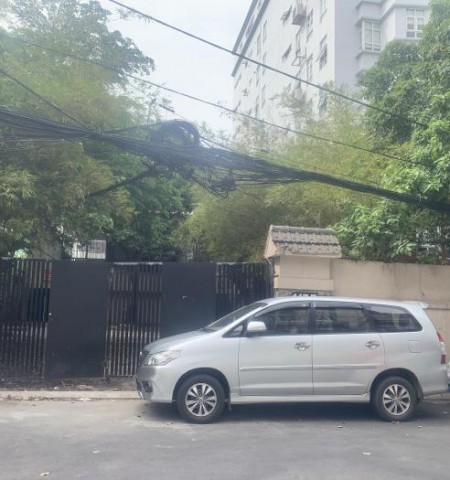 Cho thuê nhà mặt tiền đường Nguyễn Đình Chính quận Phú Nhuận