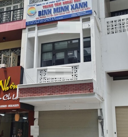 Cho thuê nhà mặt tiền đường Nguyễn Trọng Tuyển quận Phú Nhuận