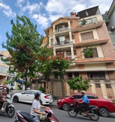 Cho thuê nhà chính chủ mặt tiền đường Cù Lao quận Phú Nhuận