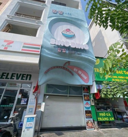 Cho thuê nhà mặt tiền đường Phan Xích Long quận Phú Nhuận