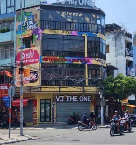 Cho thuê nhà góc 2 mặt tiền đường Phan Xích Long và Cù Lao quận Phú Nhuận