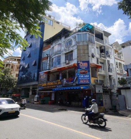 Cho thuê nhà mặt tiền đường Trường Sa quận Phú Nhuận