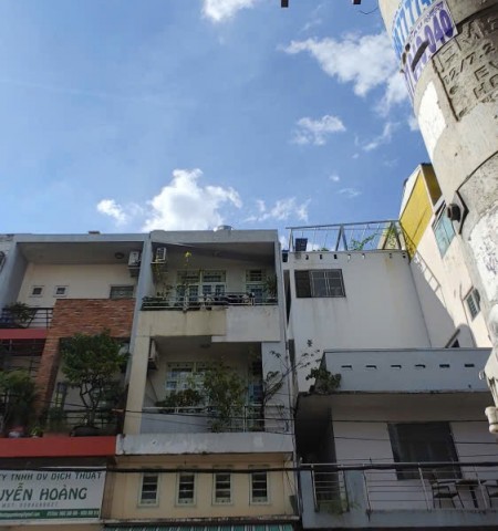 Cho thuê nhà mặt tiền 130 Đặng Văn Ngữ quận Phú Nhuận