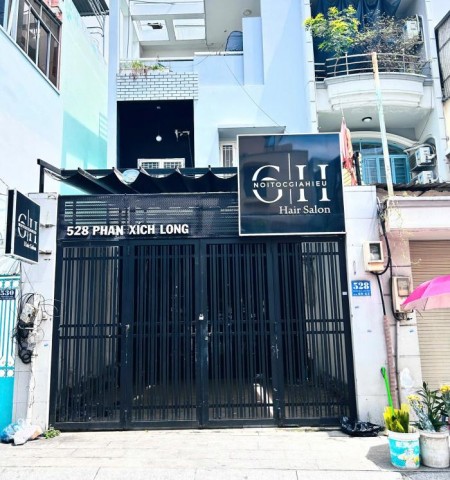 Cho thuê nhà mặt tiền đường Phan Xích Long quận Phú Nhuận