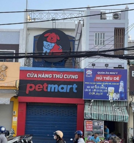 Cho thuê nhà mặt tiền đường Cách Mạng Tháng 8 quận Tân Bình
